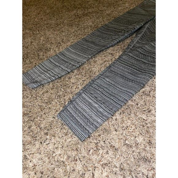 Athleta Exercise Brand Gray & White Striped Leggings Yoga Tights women’s Medium - Picture 4 of 12